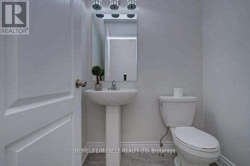 2601 Secreto Drive, Oshawa (Windfields), ON - Indoor Photo Showing Bathroom