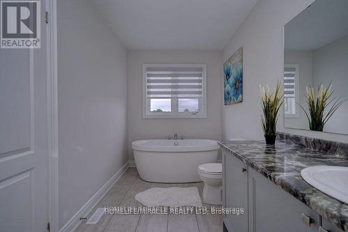 2601 Secreto Drive, Oshawa (Windfields), ON - Indoor Photo Showing Bathroom