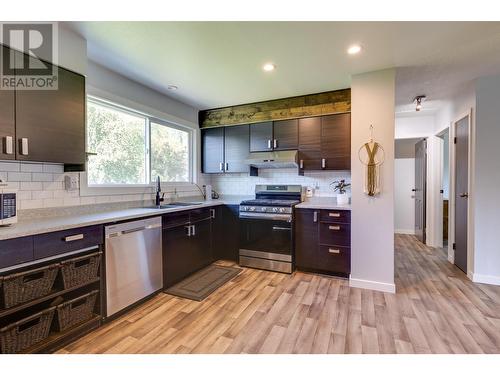 125 Wade Street, Prince George, BC - Indoor Photo Showing Kitchen With Double Sink