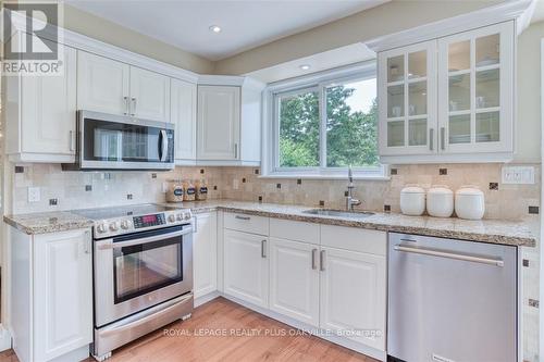 234 Spring Garden Road, Oakville (Bronte East), ON - Indoor Photo Showing Kitchen