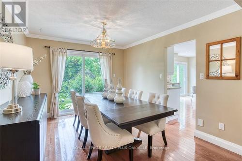 234 Spring Garden Road, Oakville, ON - Indoor Photo Showing Dining Room