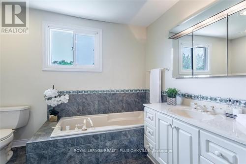 234 Spring Garden Road, Oakville, ON - Indoor Photo Showing Bathroom