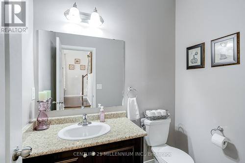 17 Alnwick Avenue, Caledon, ON - Indoor Photo Showing Bathroom