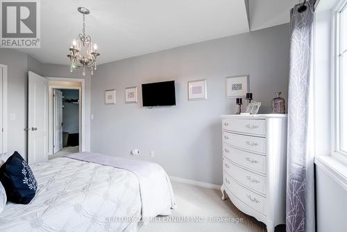 17 Alnwick Avenue, Caledon, ON - Indoor Photo Showing Bedroom