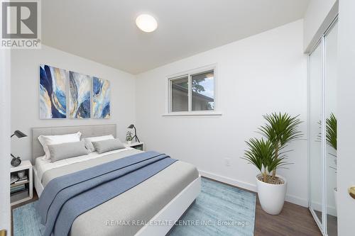 5 Dunn Place, Brampton (Southgate), ON - Indoor Photo Showing Bedroom