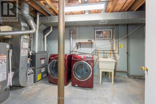 5 Dunn Place, Brampton (Southgate), ON - Indoor Photo Showing Laundry Room