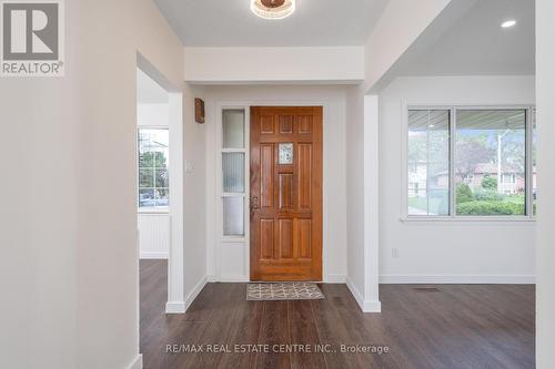 5 Dunn Place, Brampton (Southgate), ON - Indoor Photo Showing Other Room