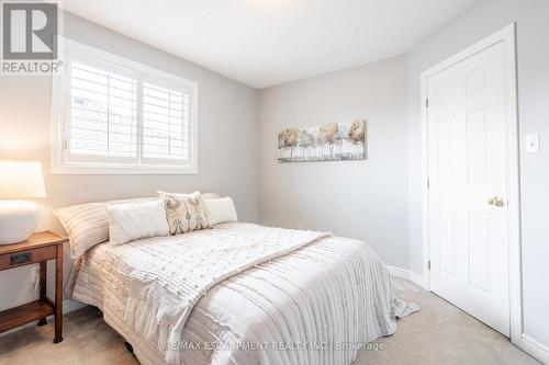 504 Geranium Lane, Burlington, ON - Indoor Photo Showing Bedroom