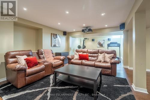 504 Geranium Lane, Burlington, ON - Indoor Photo Showing Living Room