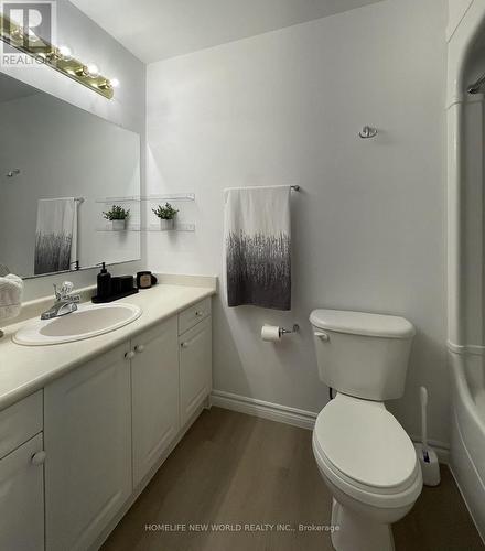 29 - 10 Isherwood Avenue, Cambridge, ON - Indoor Photo Showing Bathroom