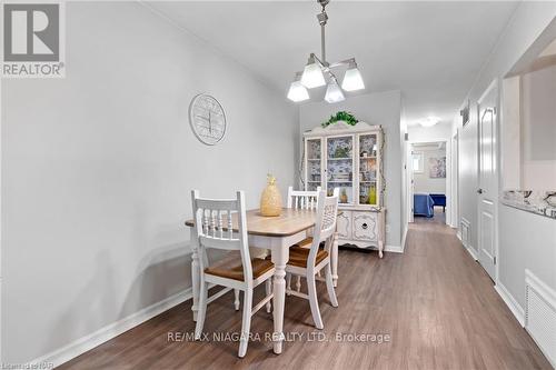 6235 Johnson Drive, Niagara Falls, ON - Indoor Photo Showing Dining Room