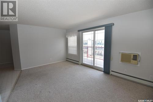 402 220 1St Street E, Nipawin, SK - Indoor Photo Showing Other Room