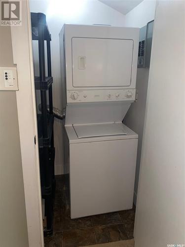 310 512 4Th Avenue N, Saskatoon, SK - Indoor Photo Showing Laundry Room