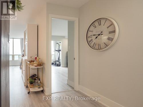 1601 - 3 Hickory Tree Road, Toronto (Weston), ON - Indoor Photo Showing Other Room