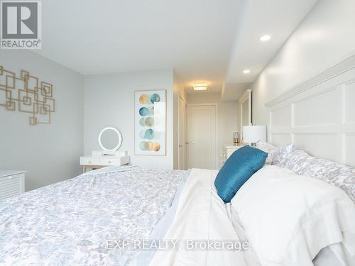 1601 - 3 Hickory Tree Road, Toronto (Weston), ON - Indoor Photo Showing Bedroom