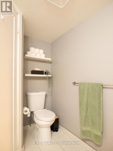 1601 - 3 Hickory Tree Road, Toronto (Weston), ON - Indoor Photo Showing Bathroom