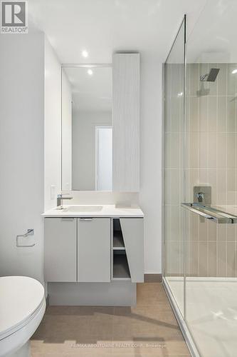 6001 - 3883 Quartz Road, Mississauga (City Centre), ON - Indoor Photo Showing Bathroom