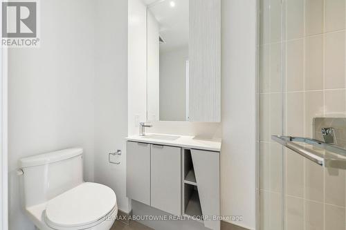 6001 - 3883 Quartz Road, Mississauga (City Centre), ON - Indoor Photo Showing Bathroom