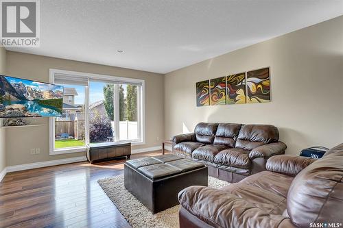 4270 Nicurity Drive, Regina, SK - Indoor Photo Showing Living Room