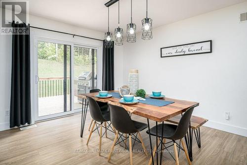 859 Gunter Settlement Road, Quinte West, ON - Indoor Photo Showing Dining Room