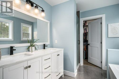 859 Gunter Settlement Road, Quinte West, ON - Indoor Photo Showing Bathroom