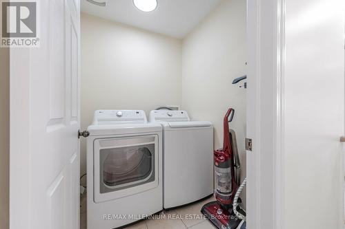 8455 Elderberry Drive, Niagara Falls, ON - Indoor Photo Showing Laundry Room