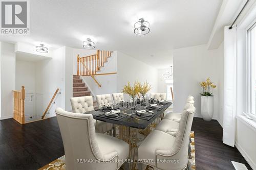 8455 Elderberry Drive, Niagara Falls, ON - Indoor Photo Showing Dining Room