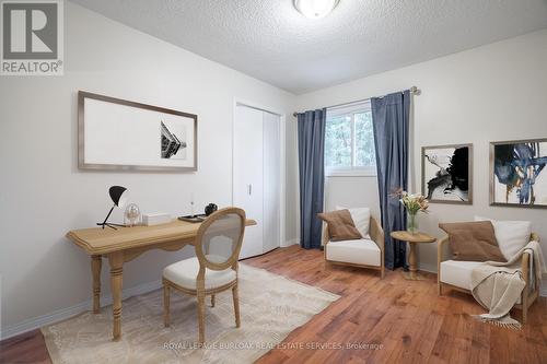 294 Parkside Drive, Hamilton, ON - Indoor Photo Showing Kitchen