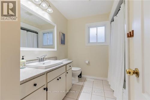 294 Parkside Drive, Hamilton, ON - Indoor Photo Showing Bedroom