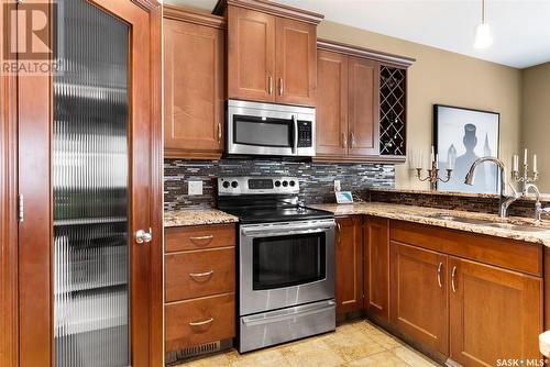 2632 Wallace Street, Regina, SK - Indoor Photo Showing Kitchen With Stainless Steel Kitchen With Double Sink