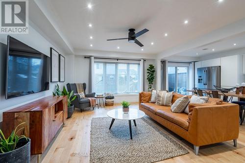 6 Newlove Street, Hamilton (Binbrook), ON - Indoor Photo Showing Living Room