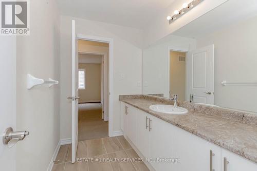 10 Blaney Street, Brant (Paris), ON - Indoor Photo Showing Bathroom