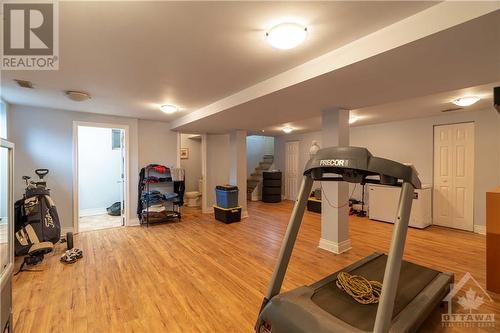 916 Aaron Avenue, Ottawa, ON - Indoor Photo Showing Gym Room