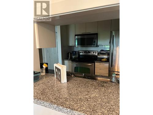 3F 1388 Homer Street, Vancouver, BC - Indoor Photo Showing Kitchen