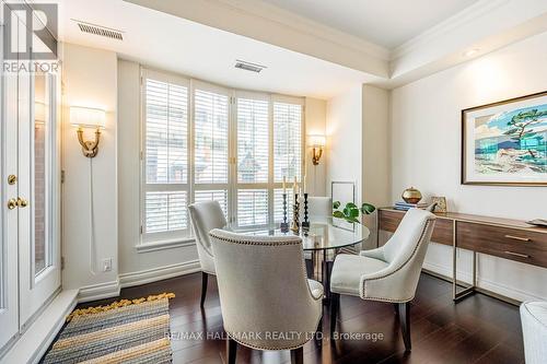 301 - 8 Sultan Street, Toronto (Bay Street Corridor), ON - Indoor Photo Showing Dining Room