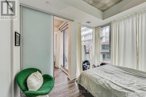 621 - 15 Baseball Place, Toronto (South Riverdale), ON - Indoor Photo Showing Bedroom