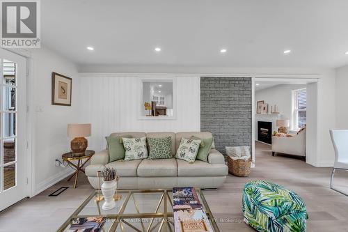 133 Huntington Park Drive, Markham (Thornlea), ON - Indoor Photo Showing Living Room With Fireplace