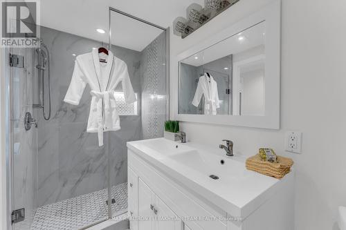 133 Huntington Park Drive, Markham (Thornlea), ON - Indoor Photo Showing Bathroom