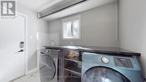 32 Dalmato Court, Vaughan (Vaughan Grove), ON - Indoor Photo Showing Laundry Room