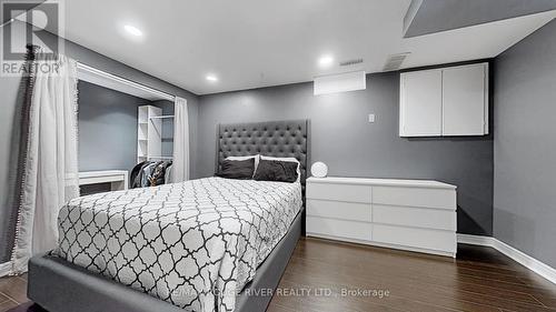 32 Dalmato Court, Vaughan (Vaughan Grove), ON - Indoor Photo Showing Bedroom