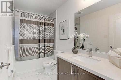 164 Birkhall Place, Barrie (Innis-Shore), ON - Indoor Photo Showing Bathroom