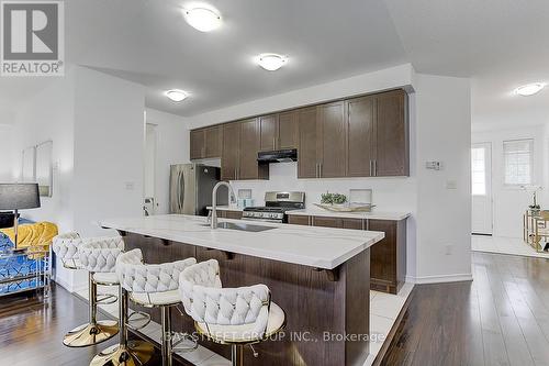 164 Birkhall Place, Barrie (Innis-Shore), ON - Indoor Photo Showing Kitchen With Double Sink