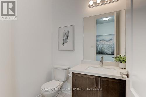 164 Birkhall Place, Barrie (Innis-Shore), ON - Indoor Photo Showing Bathroom