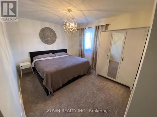 11 Bristow Court, Barrie (Allandale Heights), ON - Indoor Photo Showing Bedroom