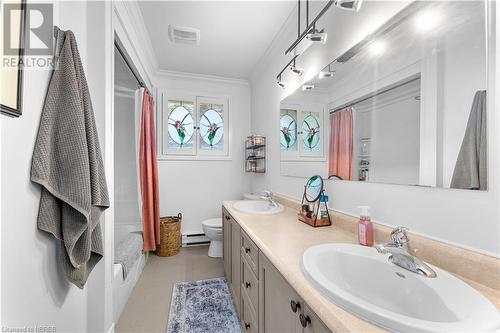 58 Riddle Court, North Bay, ON - Indoor Photo Showing Bathroom