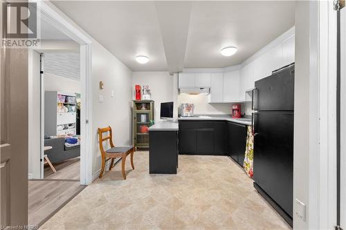 58 Riddle Court, North Bay, ON - Indoor Photo Showing Kitchen