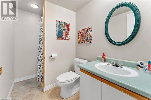 58 Riddle Court, North Bay, ON - Indoor Photo Showing Bathroom