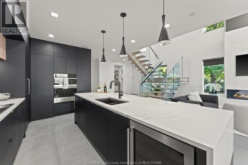 754 Old Tecumseh Road, Lakeshore, ON - Indoor Photo Showing Kitchen With Double Sink With Upgraded Kitchen