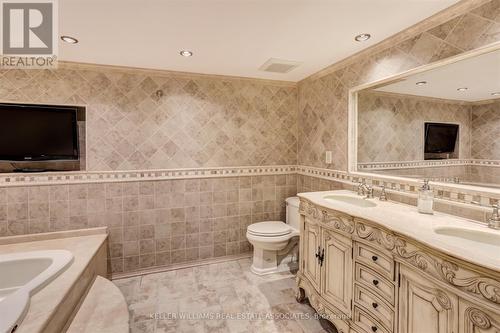 1416 Elaine Trail, Mississauga (Mineola), ON - Indoor Photo Showing Bathroom