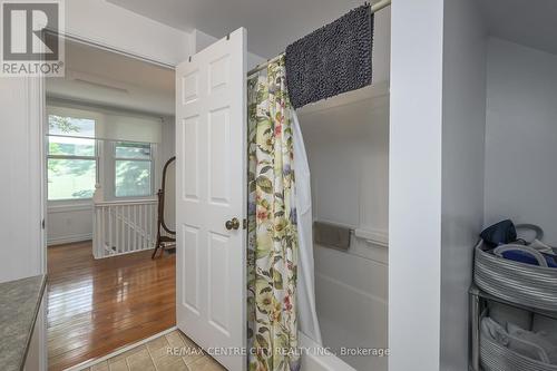 1305 Springbank Avenue, London, ON - Indoor